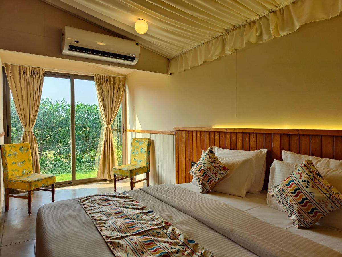 Nirvana Resort And Restaurant Garudeshwar Exterior photo